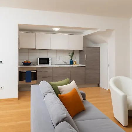 Apartment Sunny 1032 Petrčane